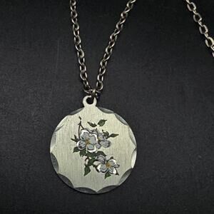 Pewter White Flower Pendant Necklace VIntage Floral Spring Costume Jewelry